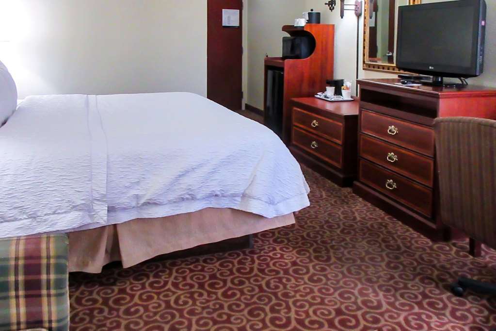 Quality Inn & Suites Quincy - Downtown Cameră foto