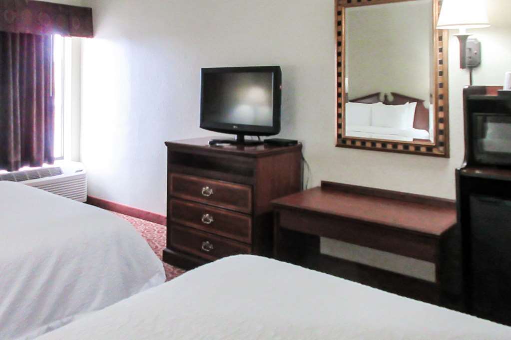 Quality Inn & Suites Quincy - Downtown Cameră foto